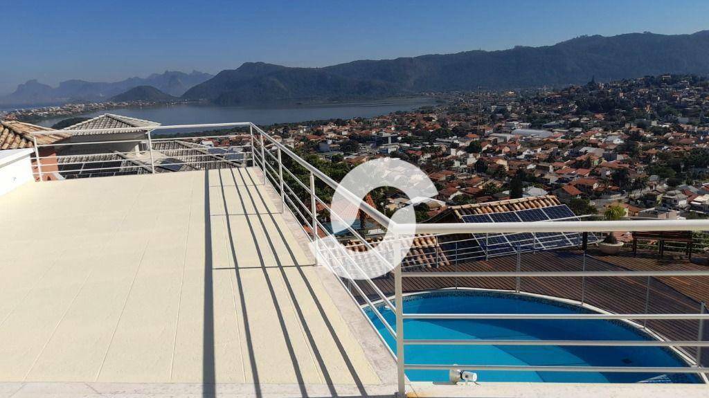  - Casa à venda, 420 m² por R$ 3.480.000,00 - Camboinhas - Niterói/RJ