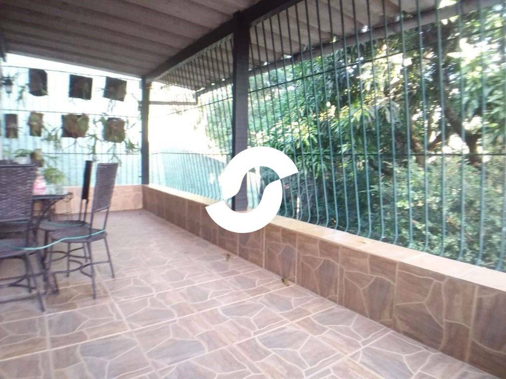  - Casa com 5 dormitórios à venda, 300 m² por R$ 935.000,00 - Itaipu - Niterói/RJ