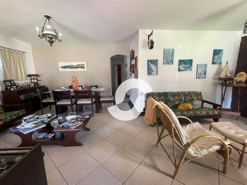  - Casa com 3 dormitórios à venda, 165 m² por R$ 930.000,00 - Piratininga - Niterói/RJ