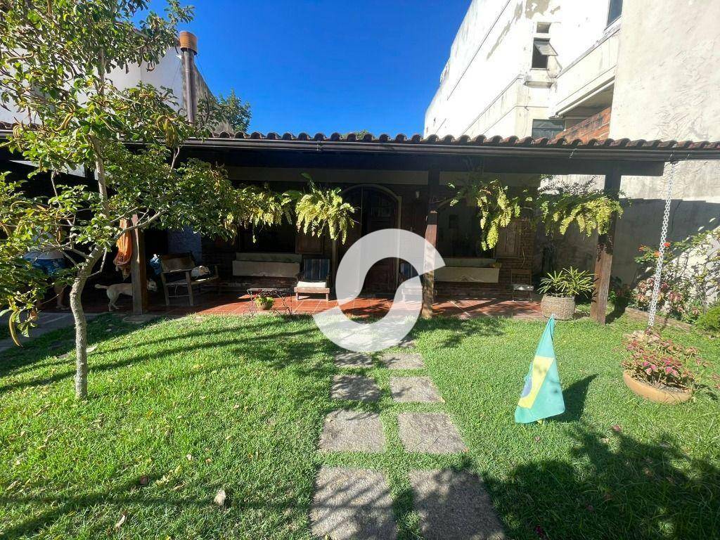 Casa à venda com 3 quartos, 165m² - Piratininga,Niterói
