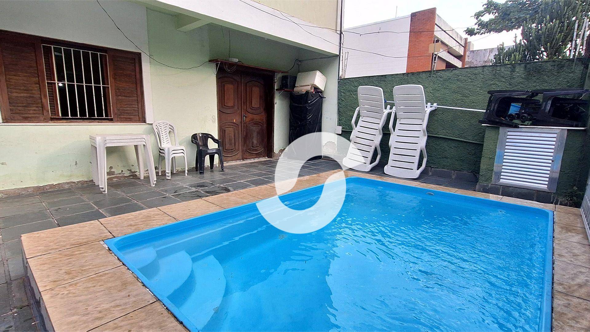 Casa à venda com 6 quartos, 464m² - São Francisco,Niterói