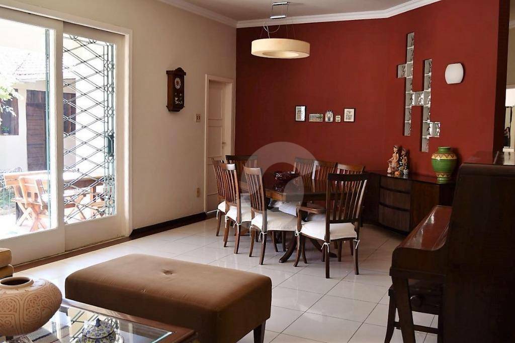 Casa à venda com 3 quartos, 180m² - São Francisco,Niterói