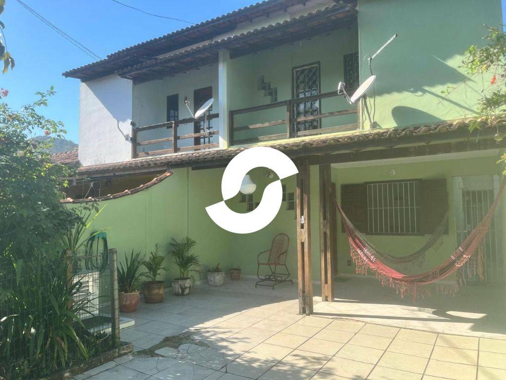 Casa à venda com 3 quartos, 270m² - Cafubá,Niterói