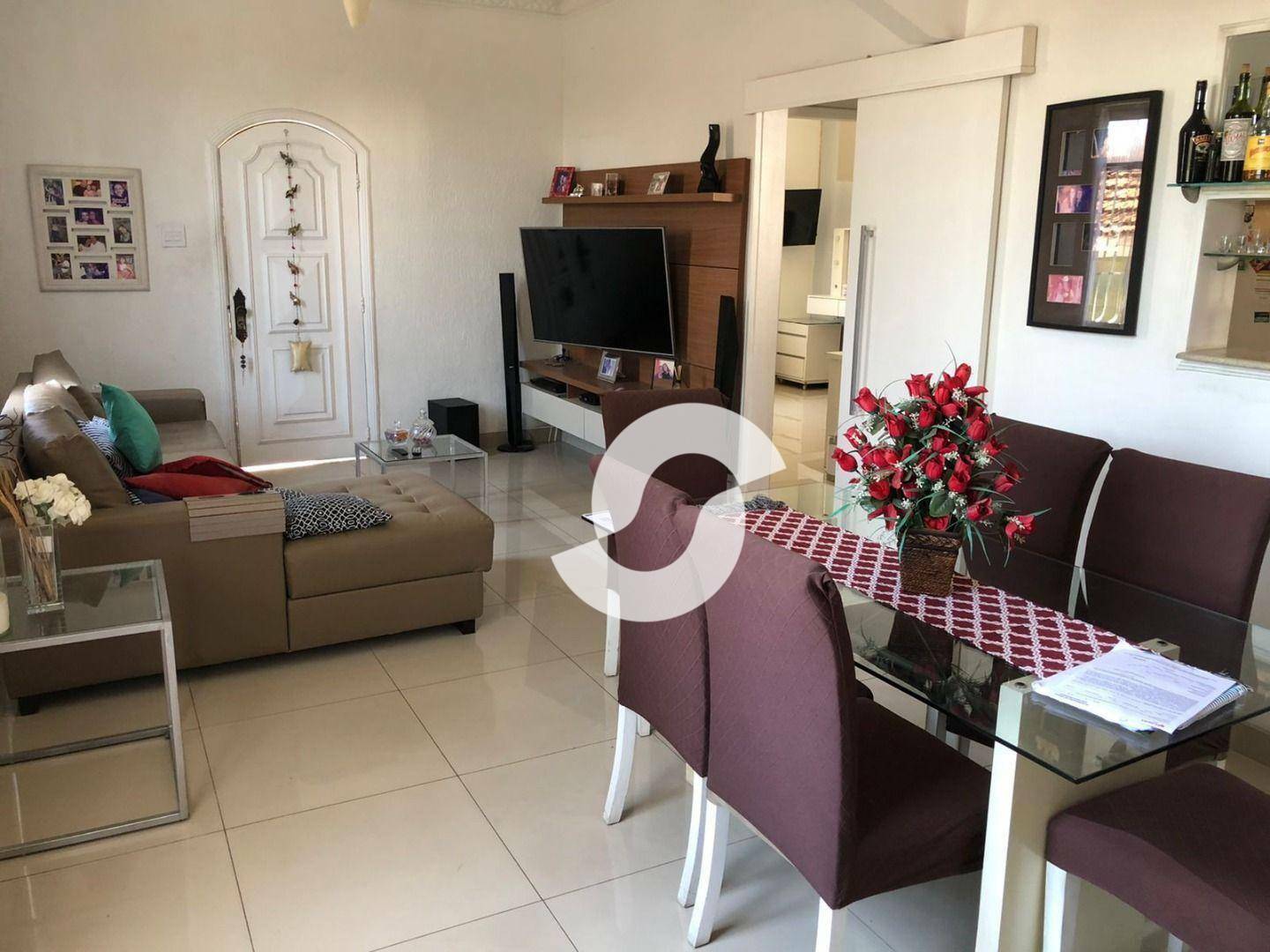Casa à venda com 4 quartos, 185m² - Largo do Barradas,Niterói