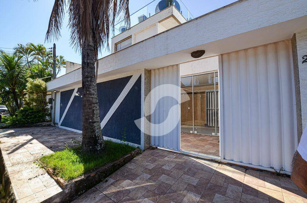 Casa à venda com 7 quartos, 360m² - Piratininga,Niterói