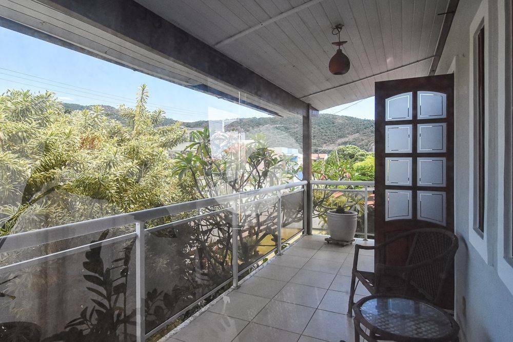 Casa à venda com 4 quartos, 291m² - Piratininga,Niterói