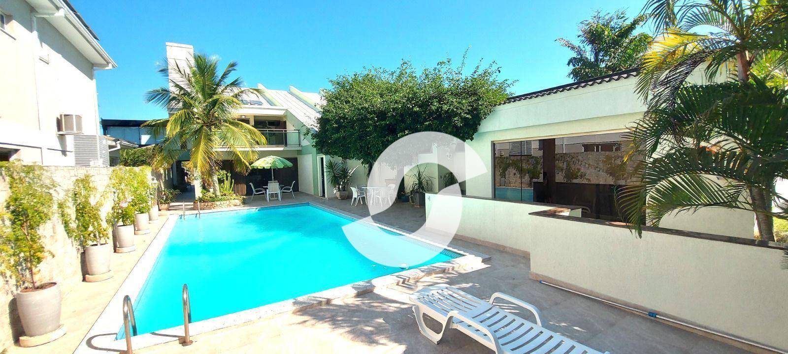 Casa à venda com 3 quartos, 603m² - Camboinhas,Niterói