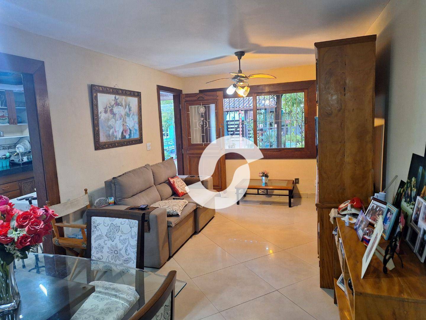 Casa à venda com 2 quartos, 87m² - Itaipu,Niterói