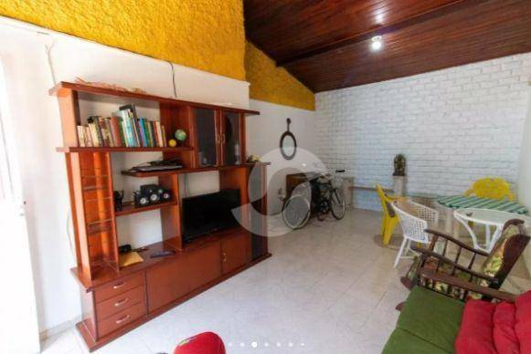 Casa à venda com 2 quartos, 104m² - Santa Rosa,Niterói