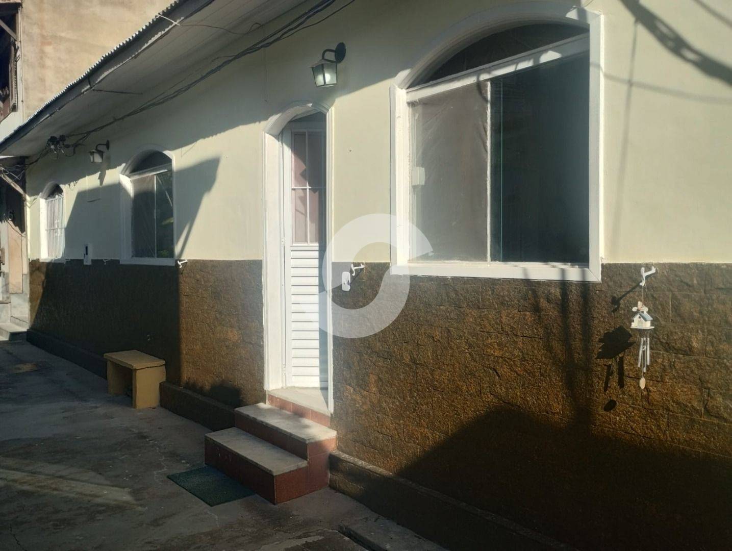 Casa à venda com 2 quartos, 104m² - Santa Rosa,Niterói