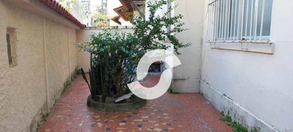  - Casa com 5 dormitórios à venda, 141 m² por R$ 850.000,00 - Vital Brasil - Niterói/RJ