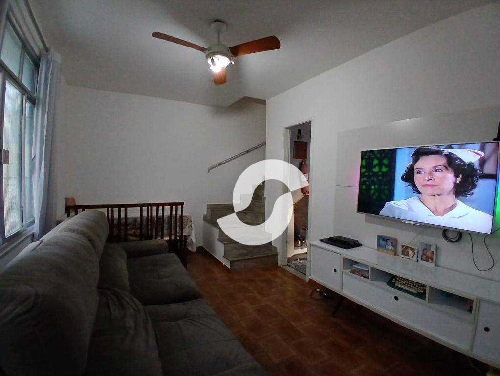 Casa à venda com 3 quartos, 200m² - Santa Rosa,Niterói