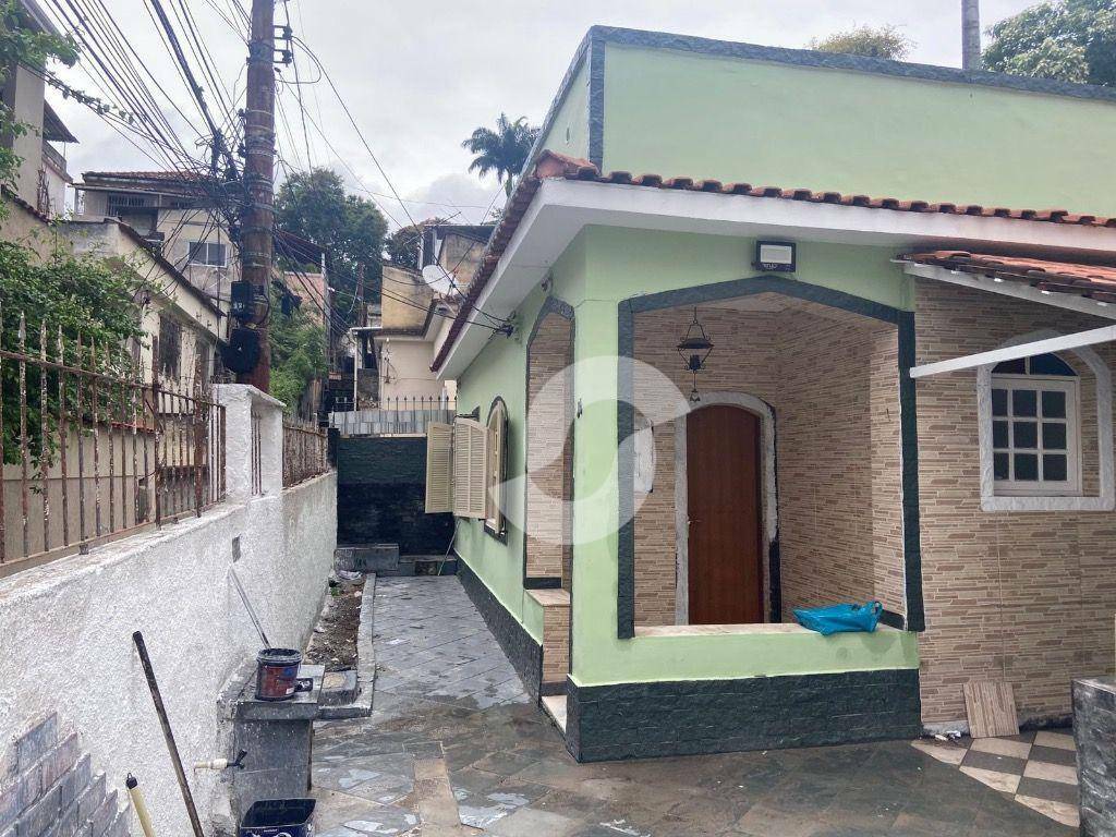  - Casa com 2 dormitórios à venda, 75 m² - Fonseca - Niterói/RJ