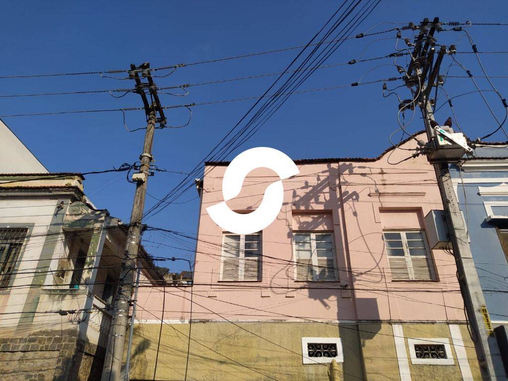 Casa à venda com 3 quartos, 104m² - São Domingos,Niterói