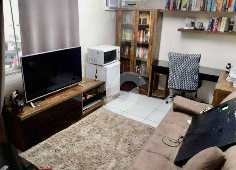  - Casa com 3 dormitórios à venda, 214 m² por R$ 700.000,00 - Barreto - Niterói/RJ