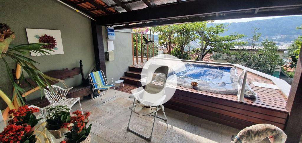 Casa à venda com 4 quartos, 414m² - São Francisco,Niterói