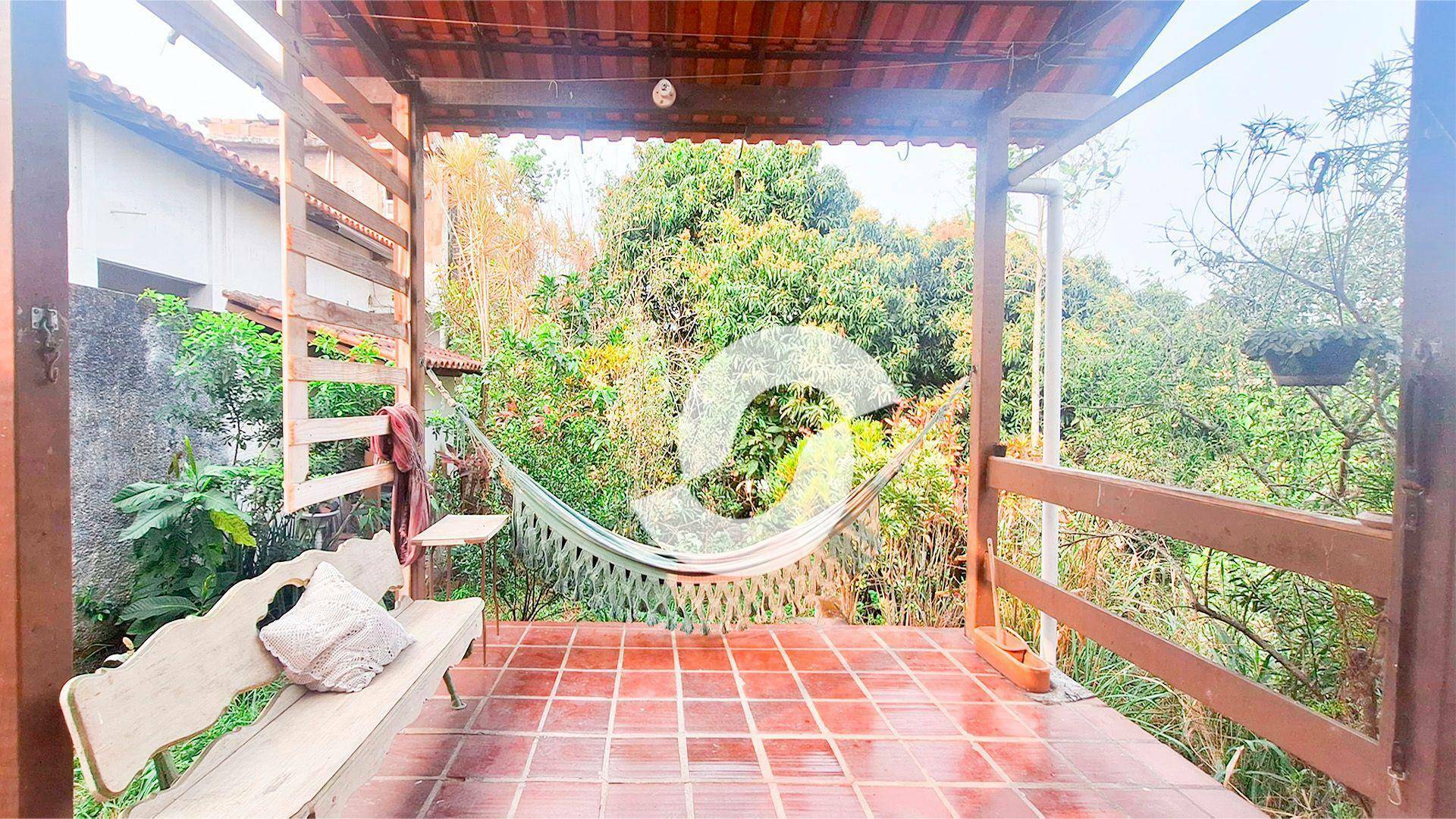 Casa à venda com 3 quartos, 133m² - Maria Paula,Niterói