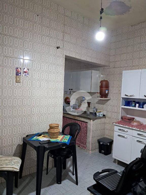 Casa à venda com 2 quartos, 117m² - Santa Rosa,Niterói