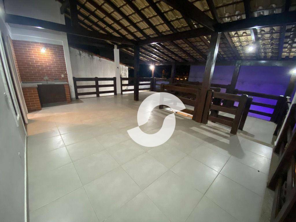 Casa à venda com 5 quartos, 273m² - Piratininga,Niterói
