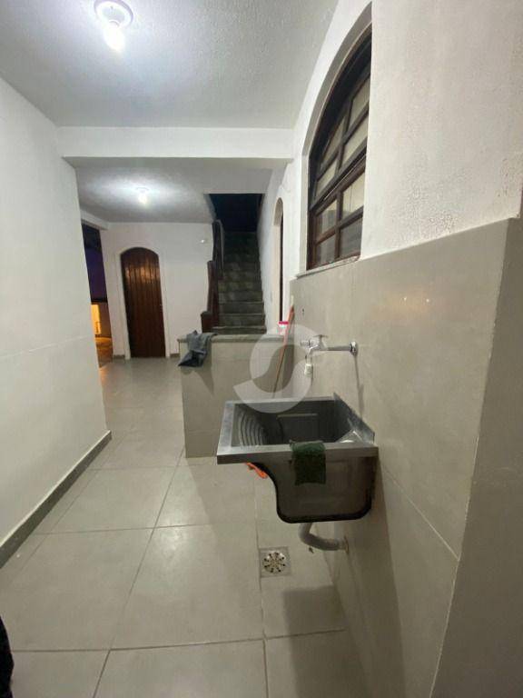  - Casa com 5 dormitórios à venda, 273 m² por R$ 1.550.000,00 - Piratininga - Niterói/RJ
