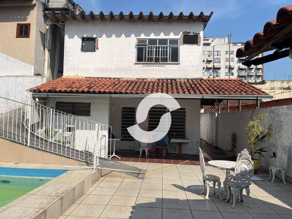 Casa à venda com 4 quartos, 380m² - Fonseca,Niterói