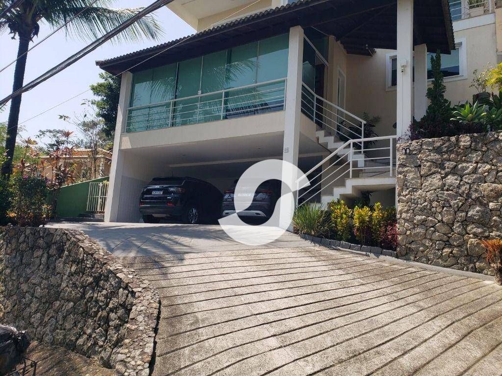 Casa à venda com 4 quartos, 552m² - Piratininga,Niterói