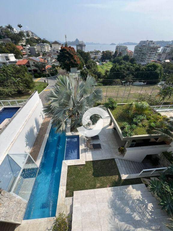 Casa à venda com 5 quartos, 450m² - Charitas,Niterói