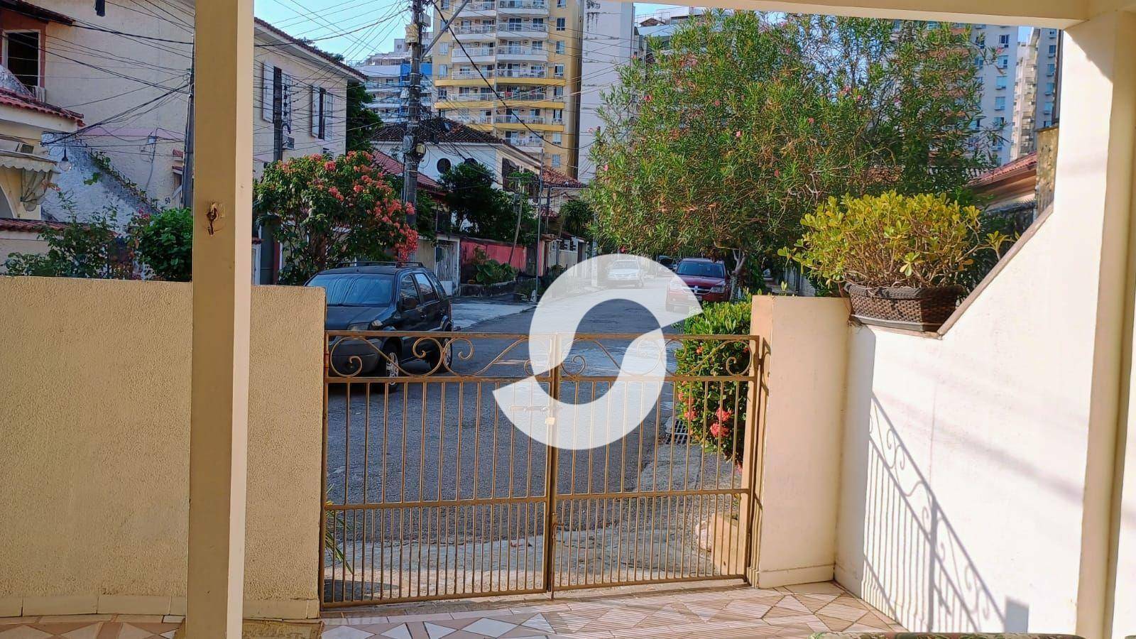 Casa à venda com 4 quartos, 123m² - Santa Rosa,Niterói