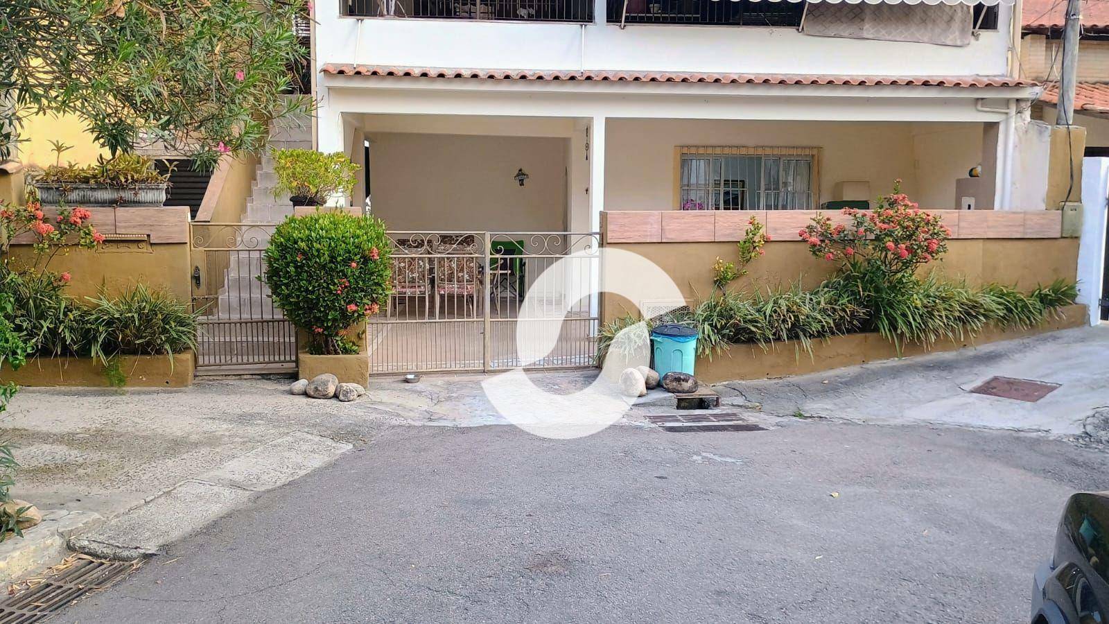 Casa à venda com 4 quartos, 123m² - Santa Rosa,Niterói