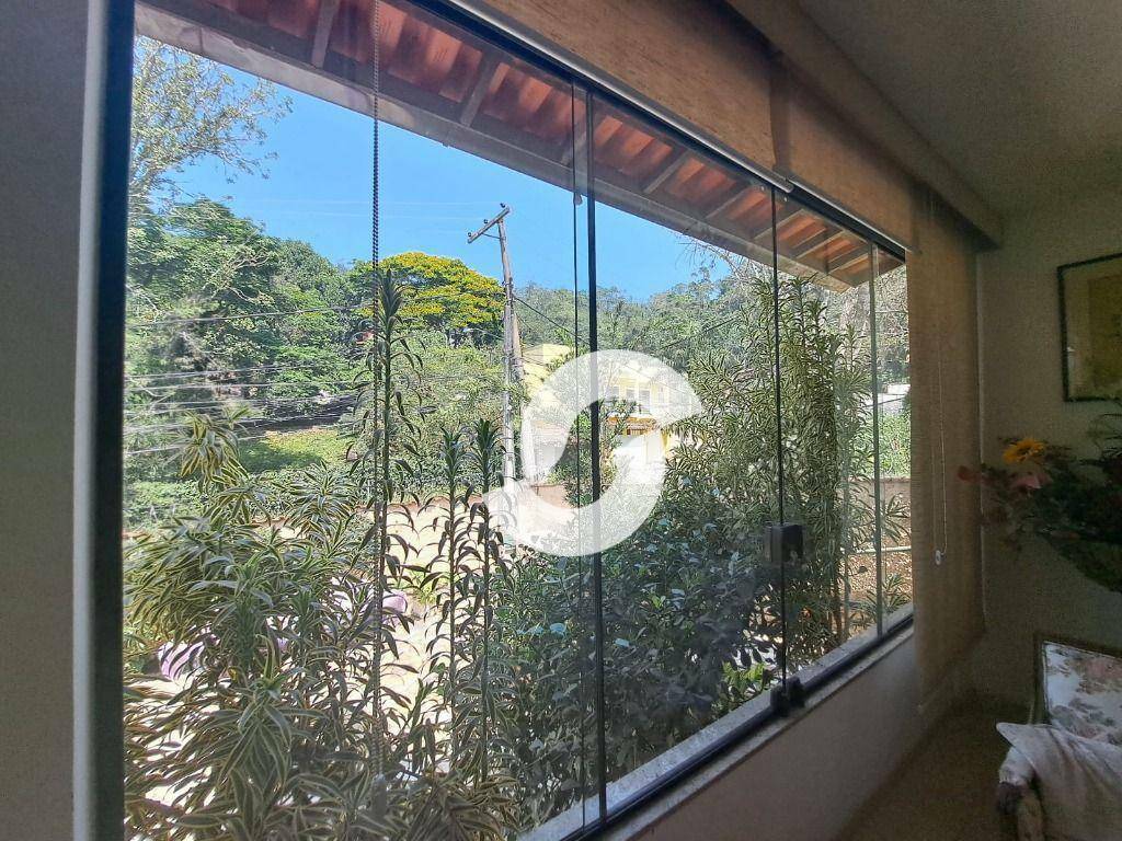 Casa à venda com 3 quartos, 156m² - Maravista,Niterói