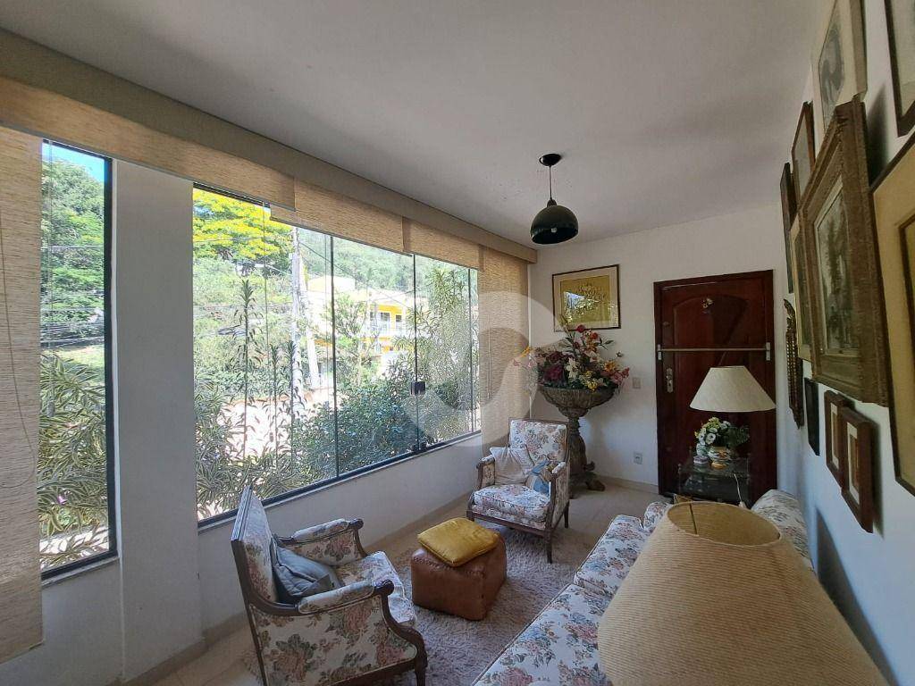 Casa à venda com 3 quartos, 156m² - Maravista,Niterói