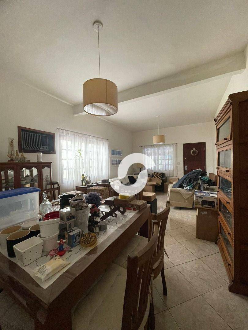 Casa à venda com 1 quarto, 80m² - Badu,Niterói