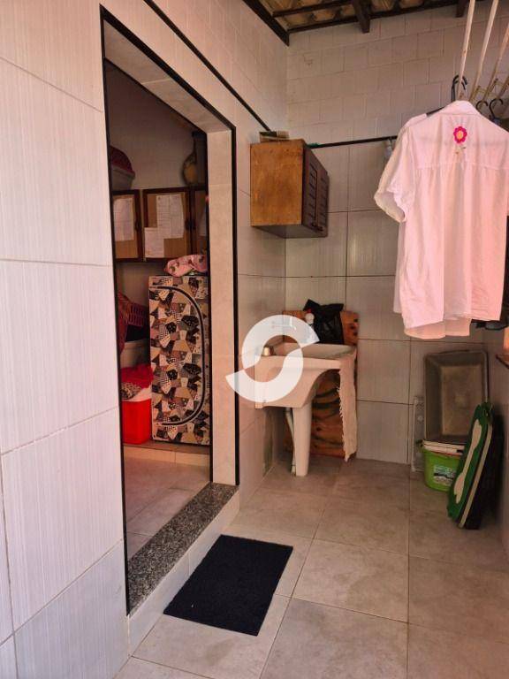 Casa à venda com 5 quartos, 165m² - Piratininga,Niterói