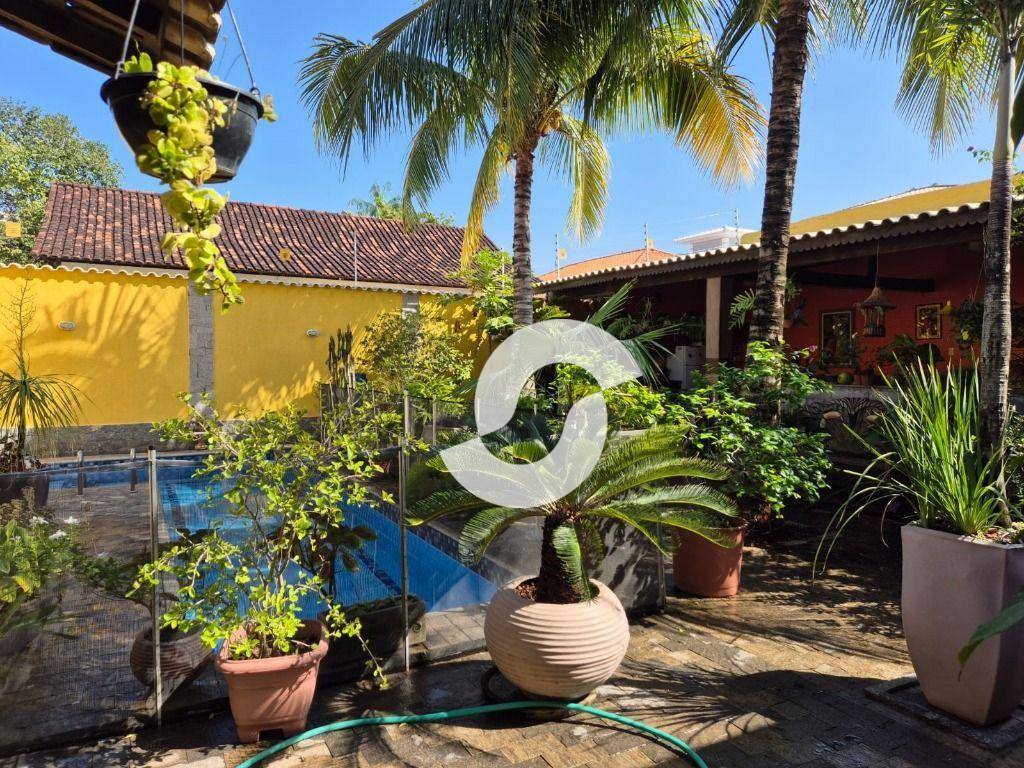 Casa à venda com 5 quartos, 165m² - Piratininga,Niterói