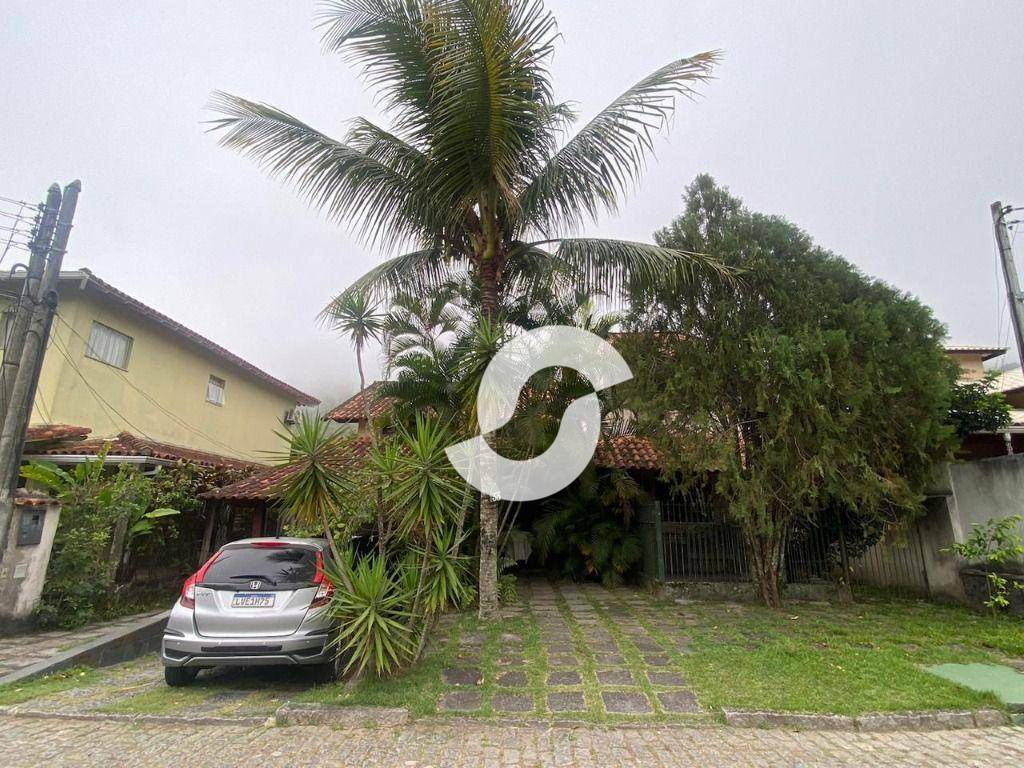 Casa à venda com 5 quartos, 180m² - Piratininga,Niterói