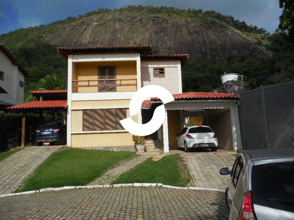 Casa à venda com 4 quartos, 239m² - Itaipu,Niterói