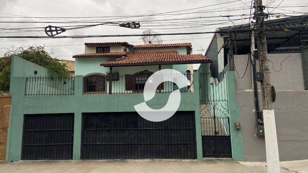 Casa à venda com 4 quartos, 166m² - Fonseca,Niterói