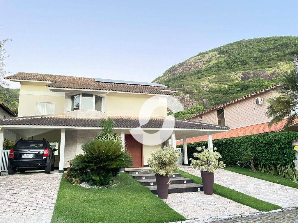 Casa à venda com 4 quartos, 350m² - Itacoatiara,Niterói