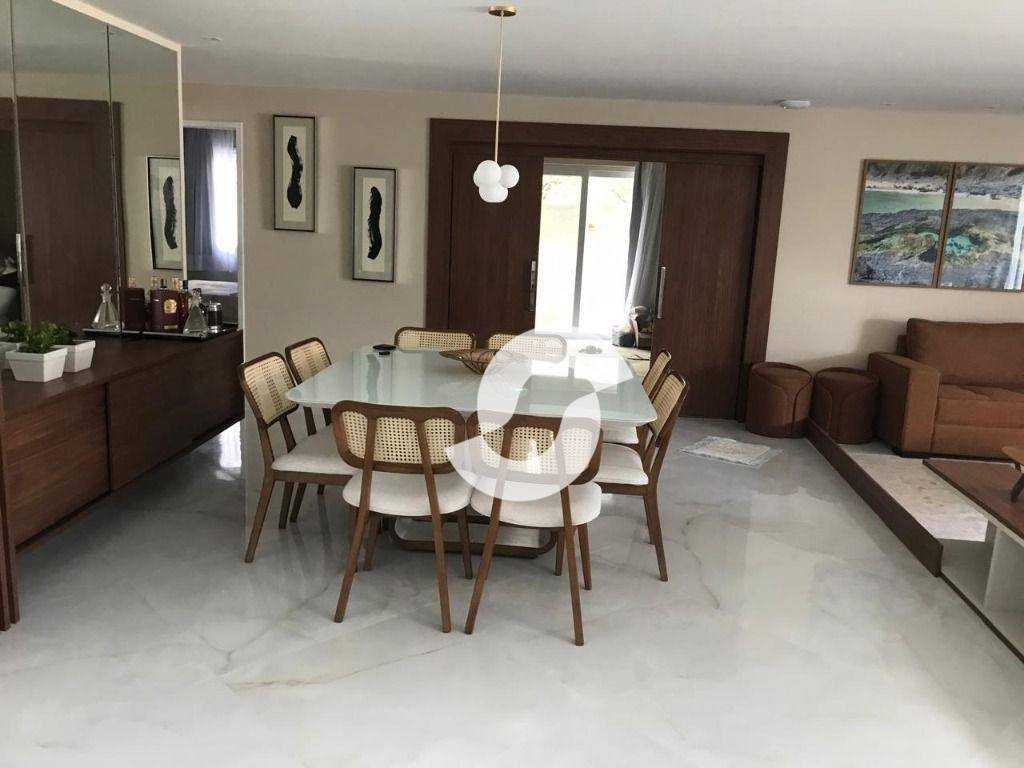 Casa à venda com 4 quartos, 452m² - Camboinhas,Niterói