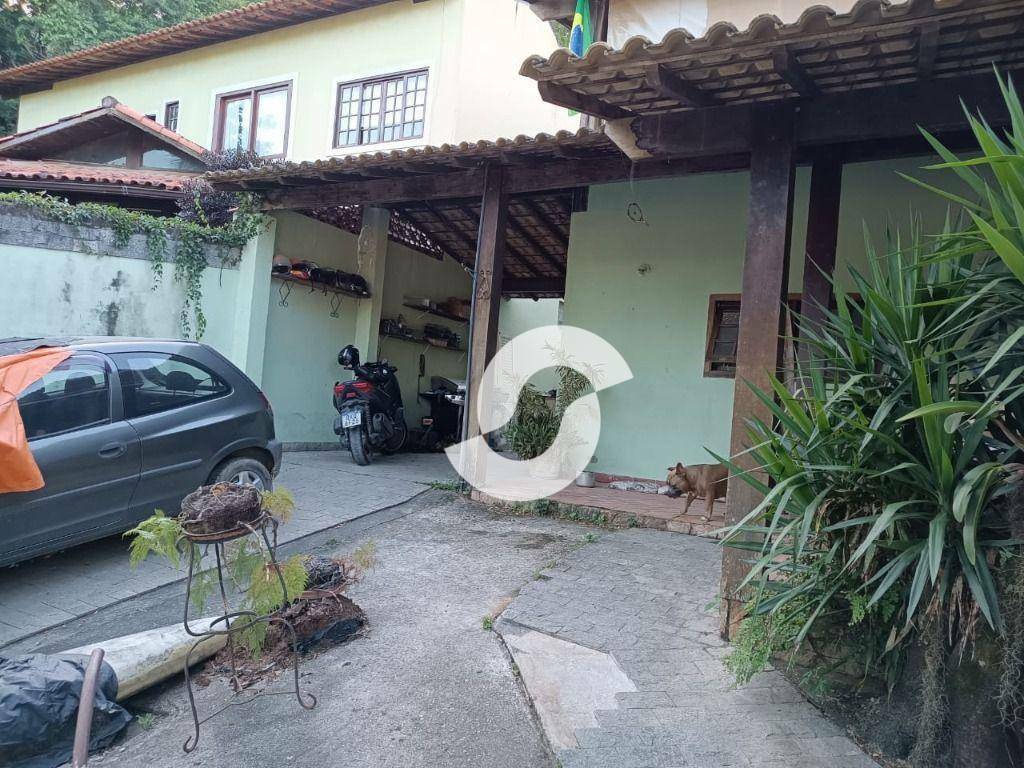 Casa à venda com 1 quarto, 320m² - Itaipu,Niterói