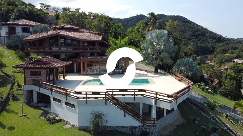 Casa à venda com 4 quartos, 559m² - Itaipu,Niterói