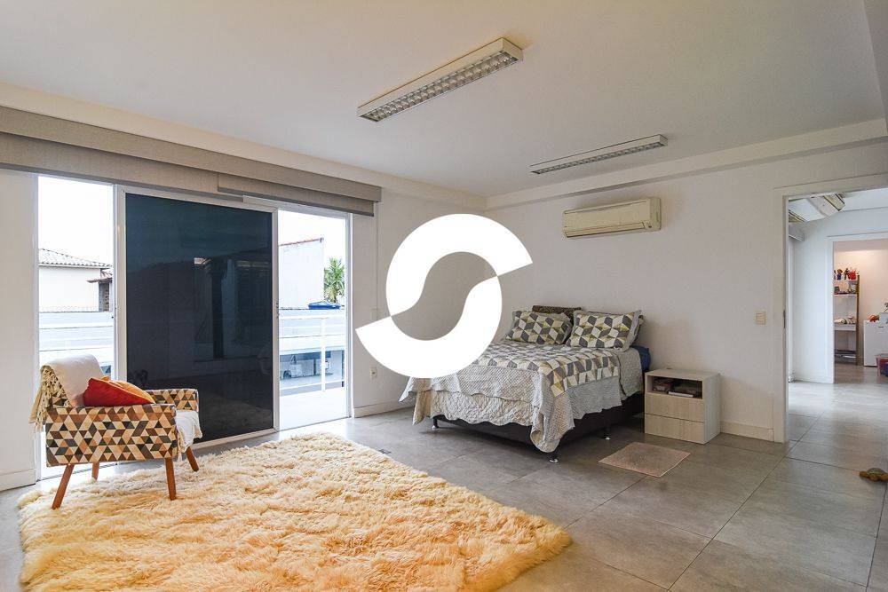 Casa à venda com 5 quartos, 385m² - Camboinhas,Niterói