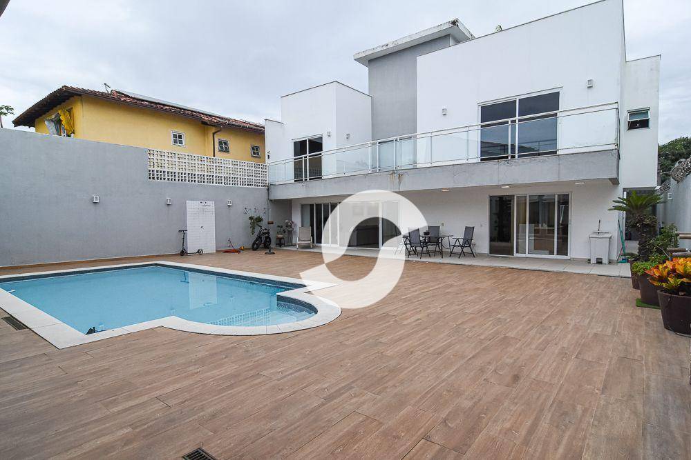  - Casa com 5 dormitórios à venda, 385 m² por R$ 4.300.000,00 - Camboinhas - Niterói/RJ