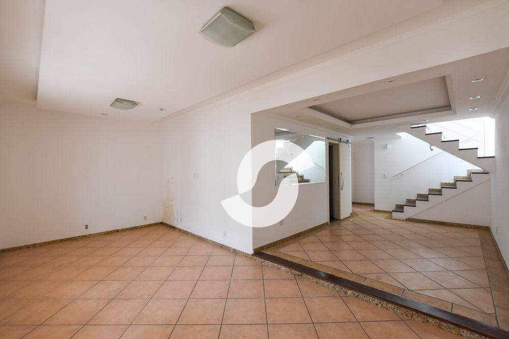 Casa à venda com 3 quartos, 165m² - Piratininga,Niterói
