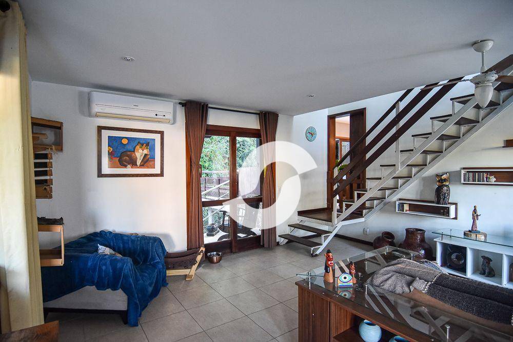 Casa à venda com 4 quartos, 254m² - Vila Progresso,Niterói
