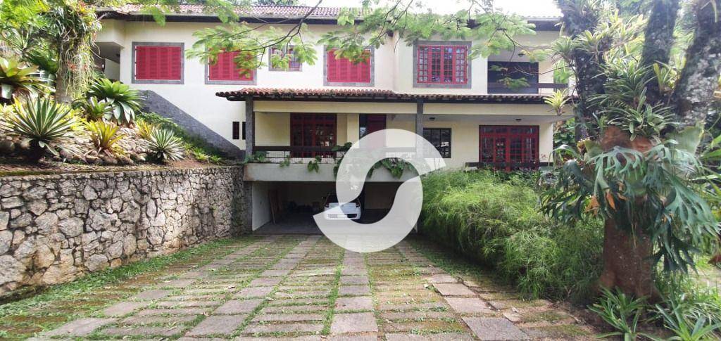 Casa à venda com 5 quartos, 381m² - Itaipu,Niterói