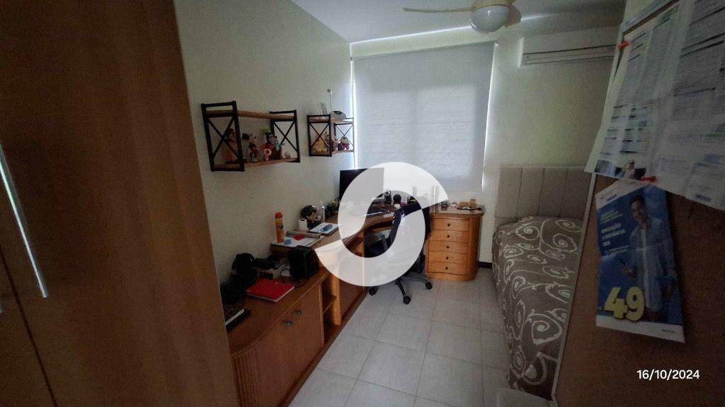 Casa à venda com 4 quartos, 560m² - Piratininga,Niterói