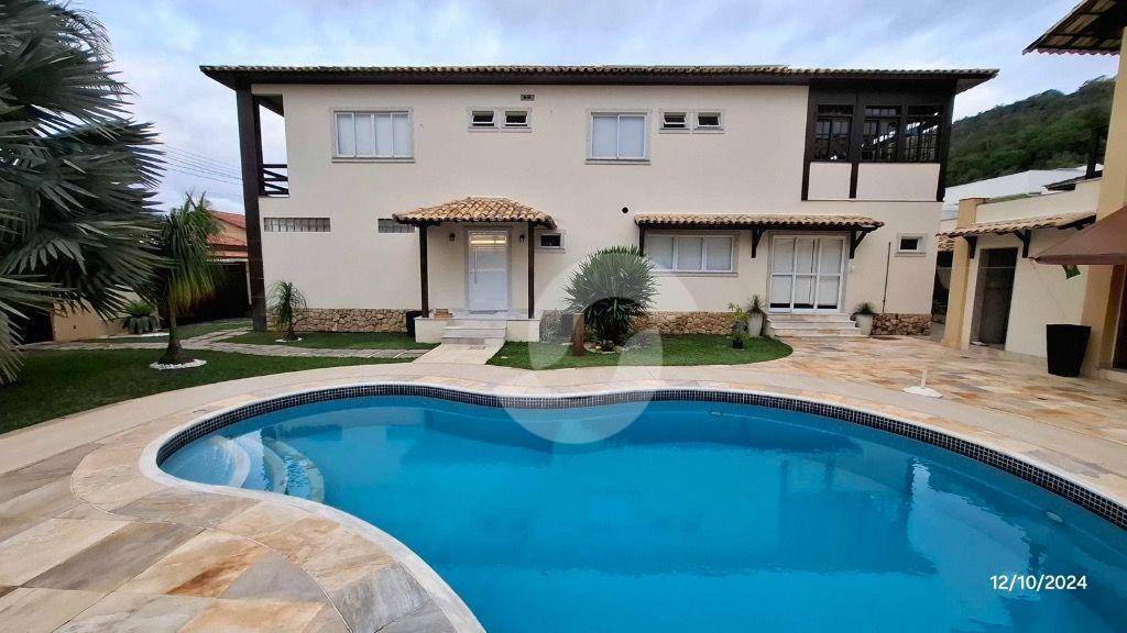 Casa à venda com 4 quartos, 560m² - Piratininga,Niterói