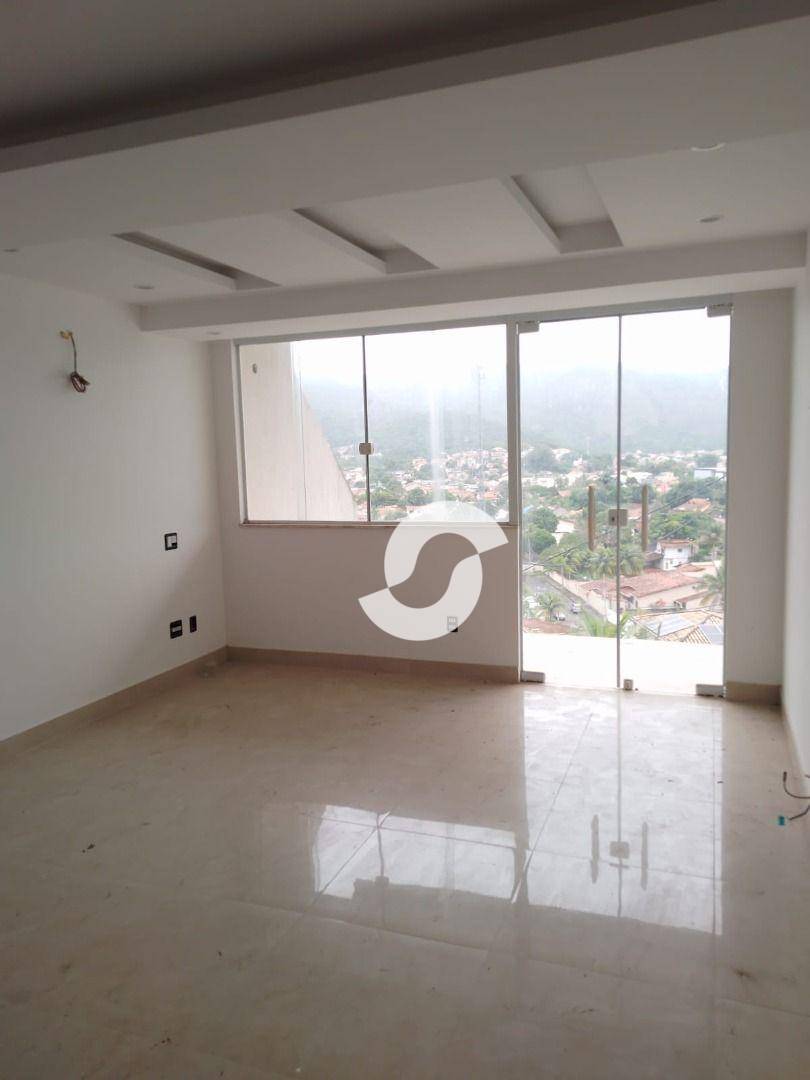 Casa à venda com 3 quartos, 243m² - Itaipu,Niterói