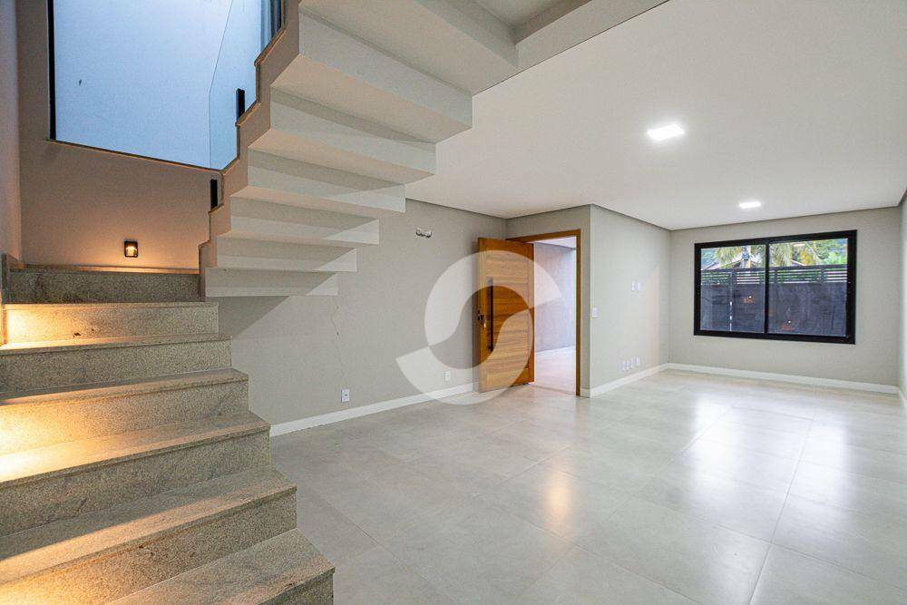 Casa à venda com 4 quartos, 240m² - Cafubá,Niterói